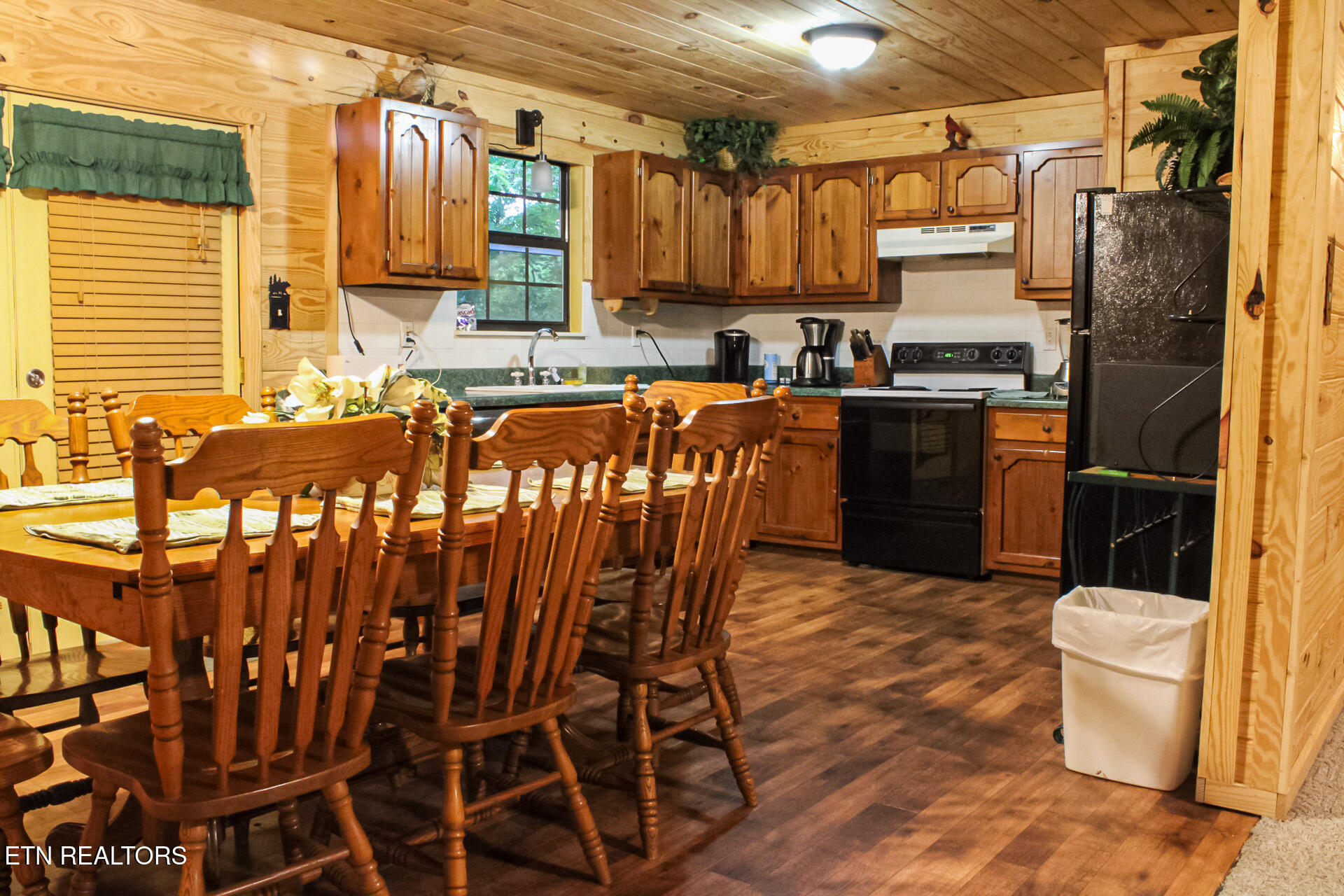 759 Ridgefield Drive Sevierville, TN 37876 - Photo 27 of 43 IMG_0633