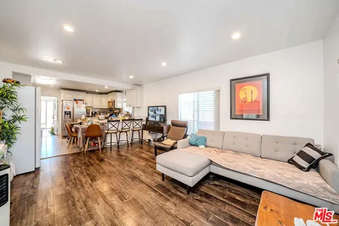 $1,400,000 | 3209 Andrita Street, Los Angeles, CA 90065