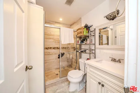 $1,400,000 | 3209 Andrita Street, Los Angeles, CA 90065