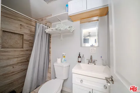 $1,400,000 | 3209 Andrita Street, Los Angeles, CA 90065