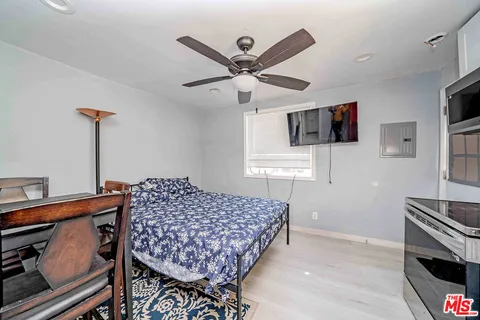 $1,400,000 | 3209 Andrita Street, Los Angeles, CA 90065