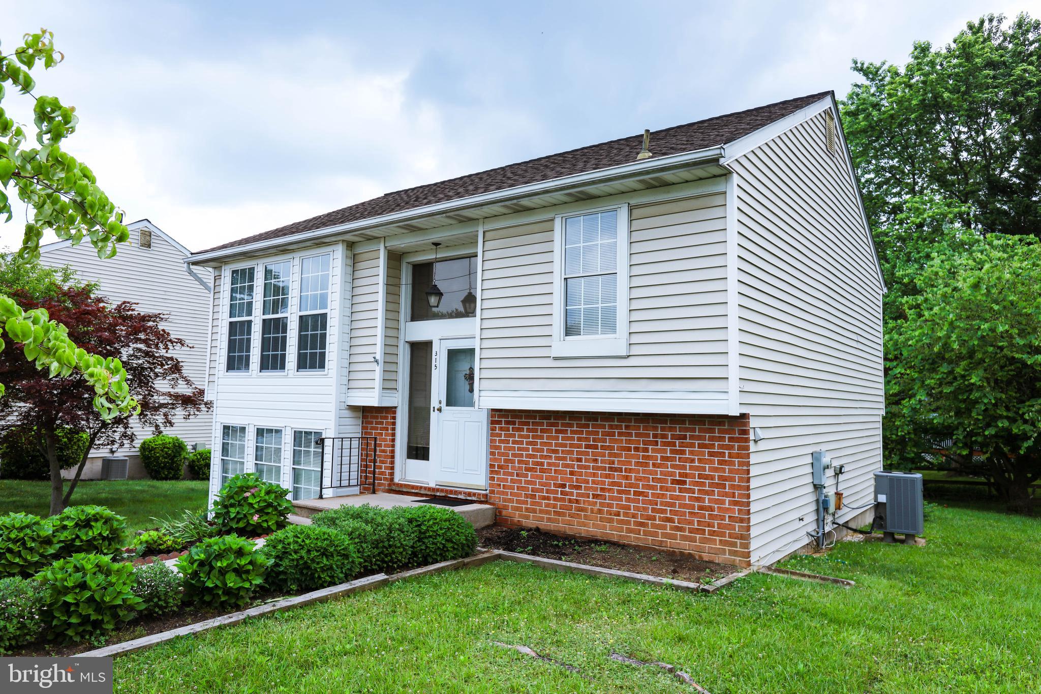 315 Timber Grove Road Owings Mills, MD 21117 - Photo 3 of 43