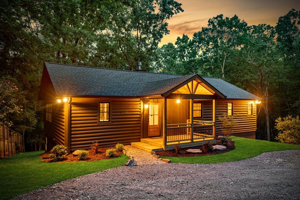 570 Cabin Trail Blue Ridge, GA 30513 - Photo 2 of 53 Gallery Image 2