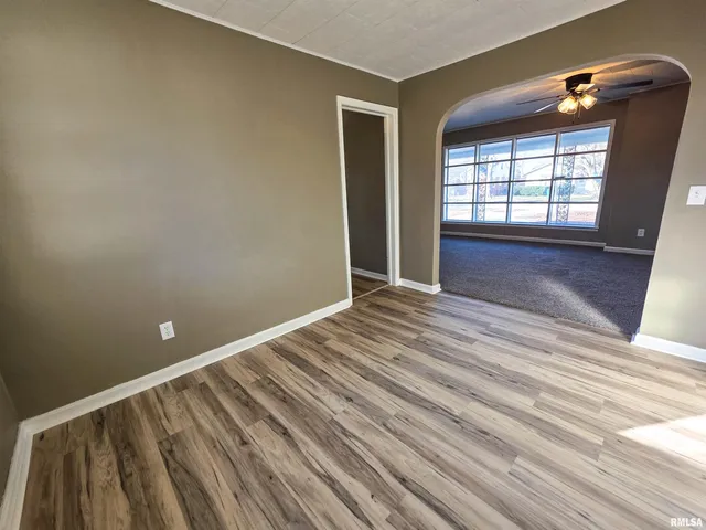 $145,000 | 110 Hickory Street, Flora, IL 62839