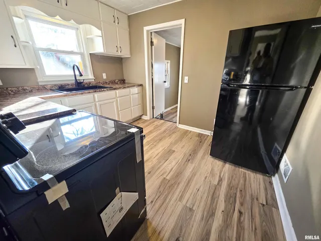 $145,000 | 110 Hickory Street, Flora, IL 62839