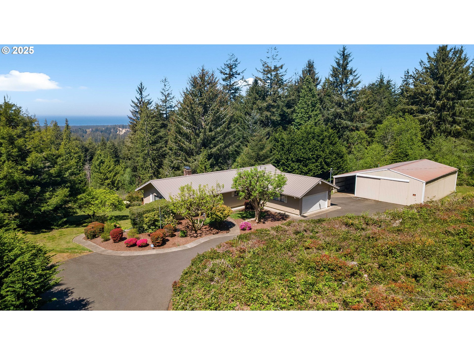 69936 Stage Road North Bend, OR 97459 - Photo 1 of 48 Gallery Image 1