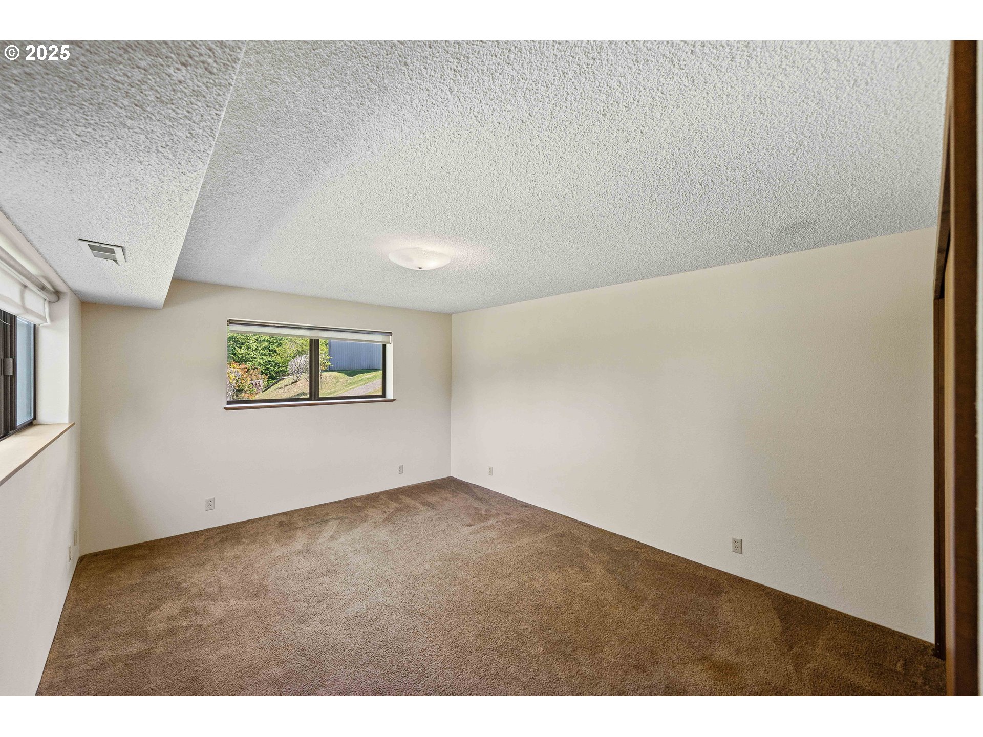 69936 Stage Road North Bend, OR 97459 - Photo 28 of 48 Gallery Image 28