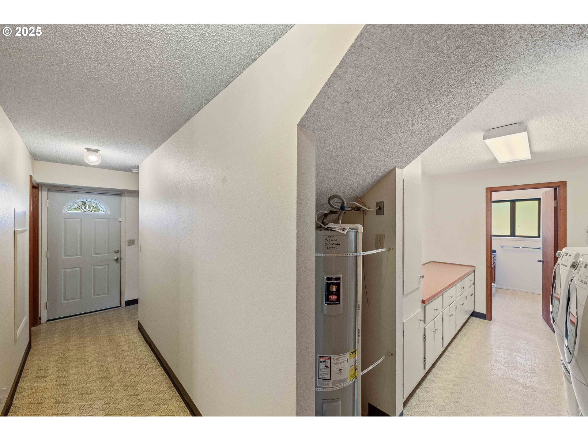 69936 Stage Road North Bend, OR 97459 - Photo 30 of 48 Gallery Image 30