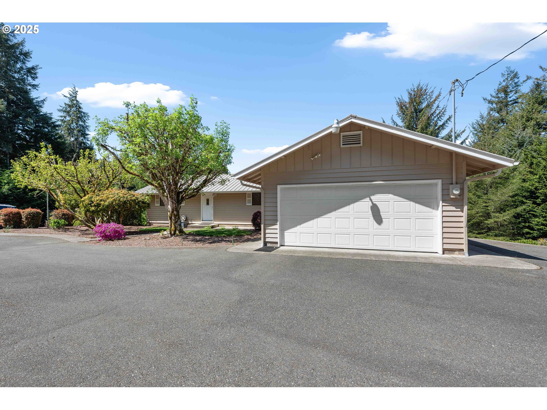 69936 Stage Road North Bend, OR 97459 - Photo 44 of 48 Gallery Image 44