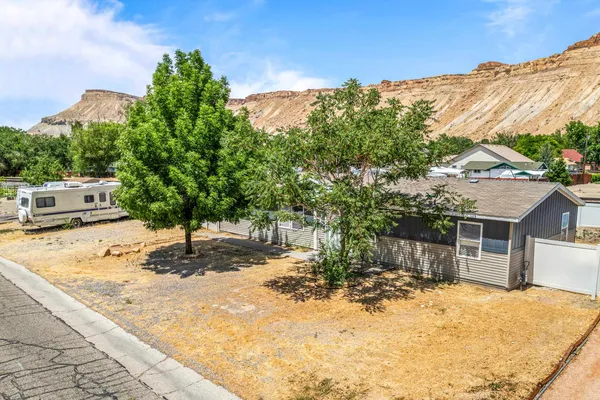 $369,900 | 458 West 4th Street, Palisade, CO 81526