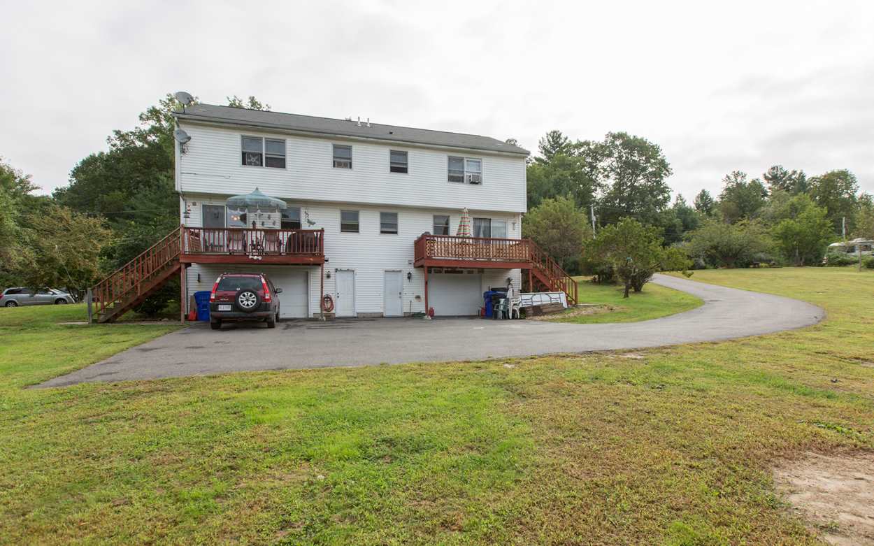 64 Kienia Road, Unit B Hudson, NH 03051 - Photo 2 of 16