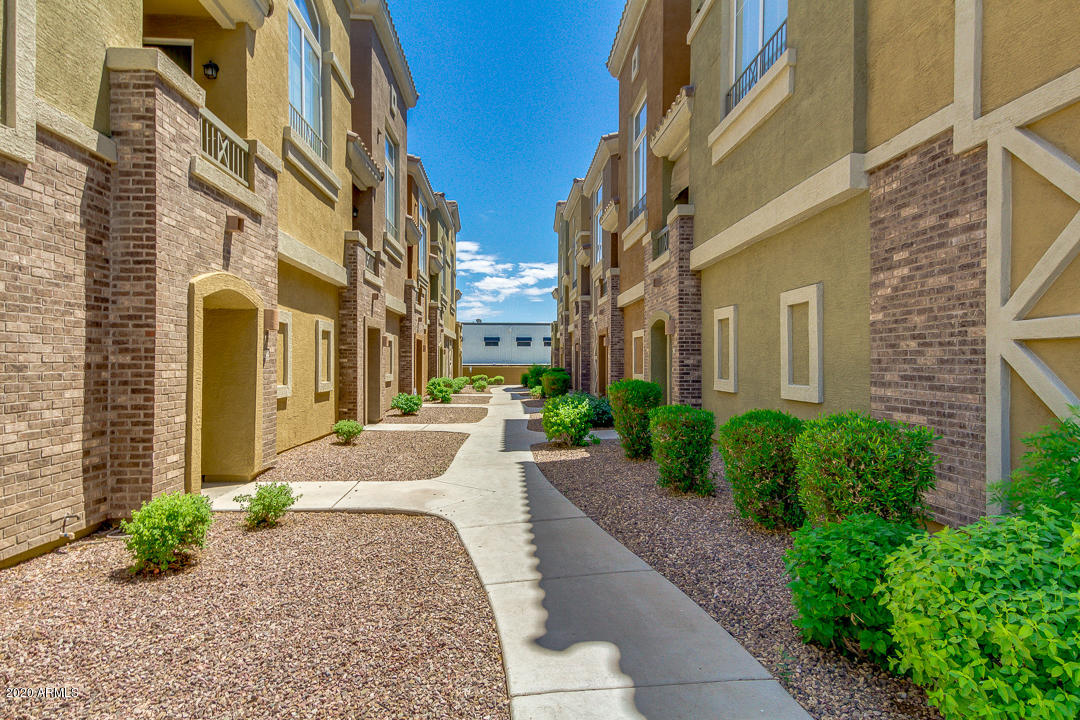 18250 North Cave Creek Road, Unit 198 Phoenix, AZ 85032 - Photo 47 of 73 Walkway