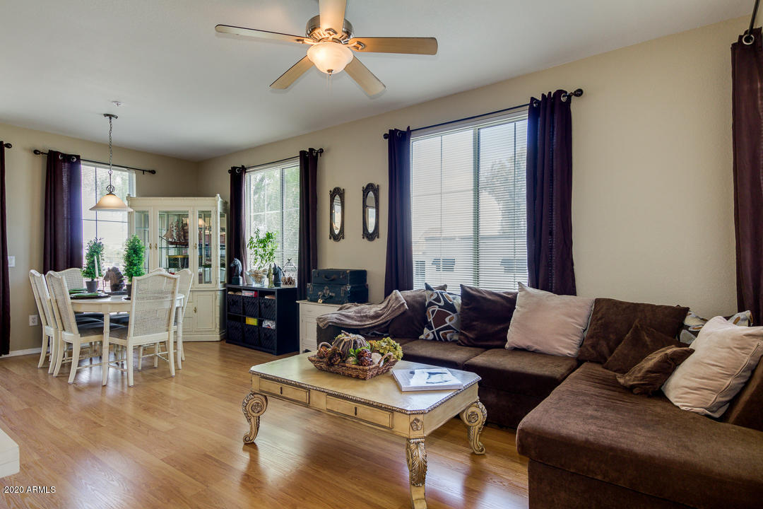 18250 North Cave Creek Road, Unit 198 Phoenix, AZ 85032 - Photo 8 of 73 Living room