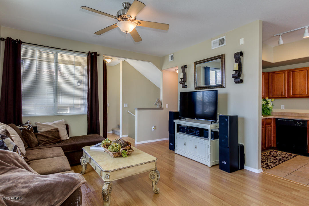 18250 North Cave Creek Road, Unit 198 Phoenix, AZ 85032 - Photo 10 of 73 Living room