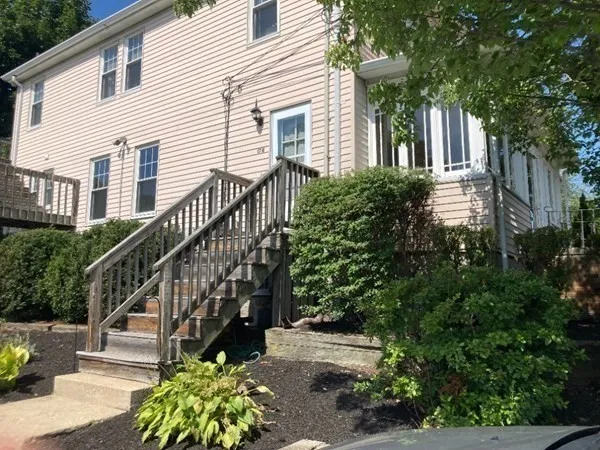$2,600 | 17 Carter Road, Unit 2, Braintree, MA 02184