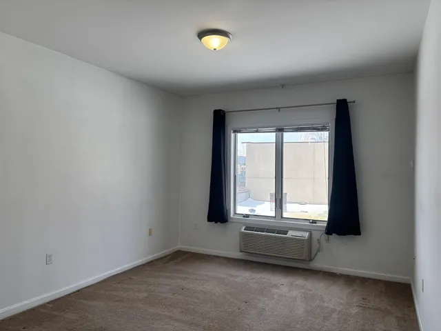 $2,500 | 528 52nd Street, Unit 202, West New York, NJ 07093