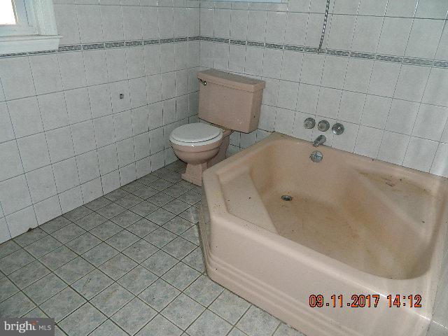 9217 Nottingwood Road Baltimore, MD 21237 - Photo 8 of 12 Bath (Master)