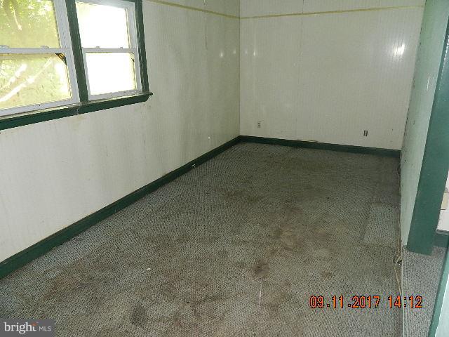 9217 Nottingwood Road Baltimore, MD 21237 - Photo 10 of 12 Interior (General)