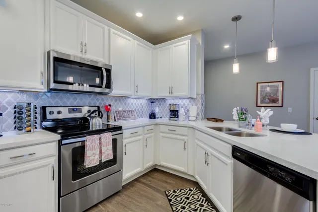 $3,750 | 2511 West Queen Creek Road, Unit 160, Chandler, AZ 85248