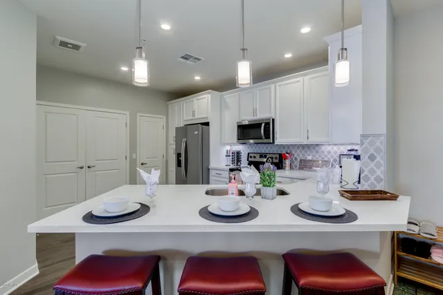 $3,750 | 2511 West Queen Creek Road, Unit 160, Chandler, AZ 85248