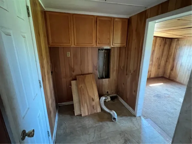 a view of a storage & utility room