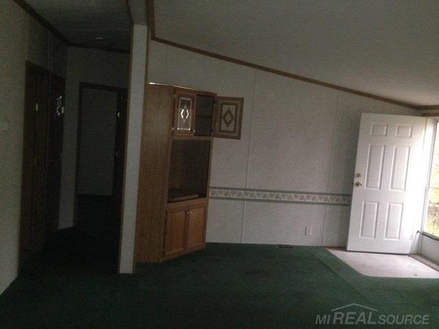 12473 Rynn Road Emmett, MI 48022 - Photo 8 of 13 31269666-7.JPG