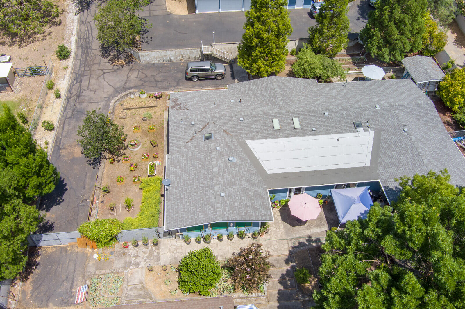 1922 Coker Butte Road Medford, OR 97504 - Photo 12 of 81 16_CB_16_mls