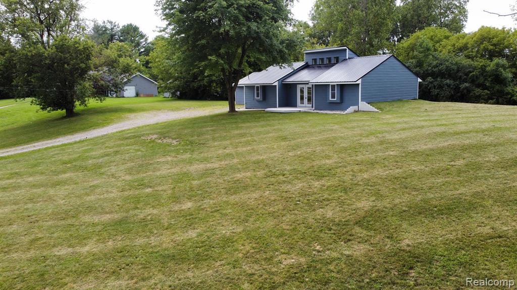 1193 North Oak Road Davison, MI 48423 - Photo 3 of 23