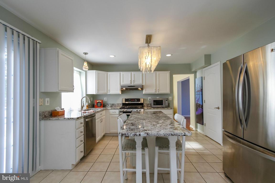 8113 Jacobs Field Road Rosedale, MD 21237 - Photo 14 of 29 Kitchen