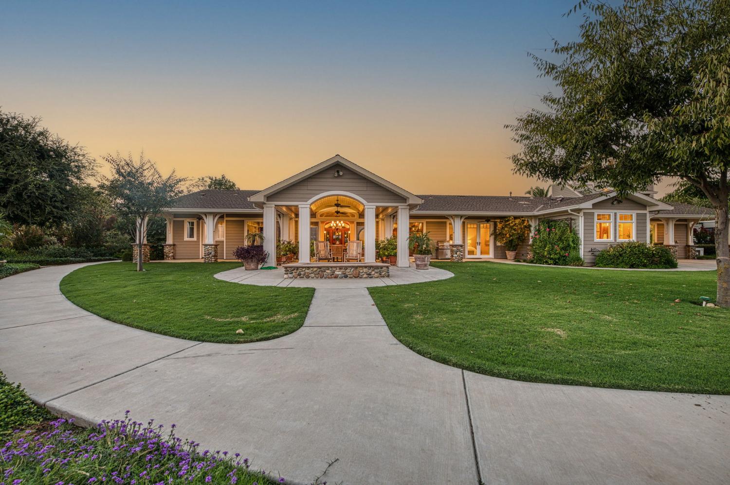 1098 South Rainbow Route Sanger, CA 93657 - Photo 32 of 70 a view of house with outdoor space