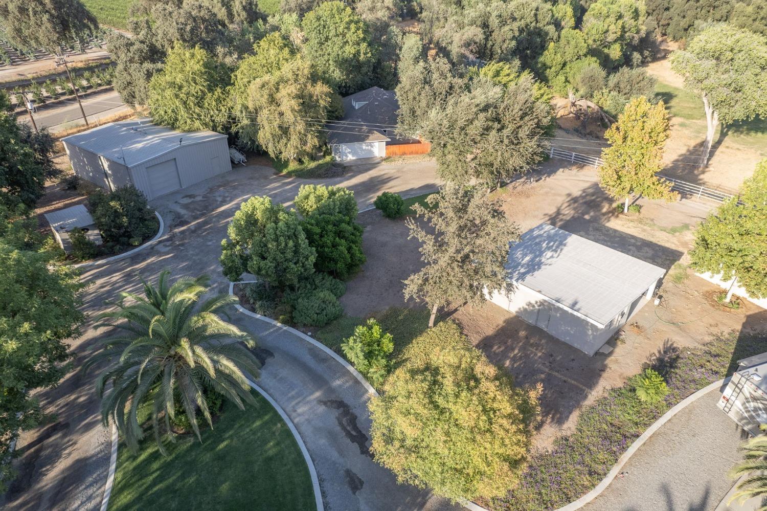 1098 South Rainbow Route Sanger, CA 93657 - Photo 64 of 70