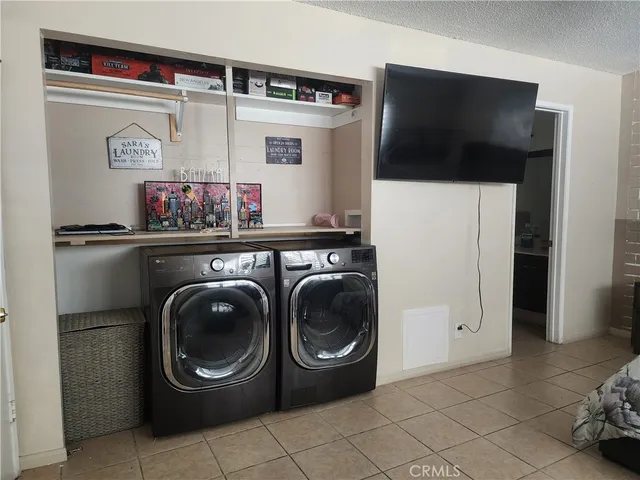 $575,000 | 134 South Magnolia, Unit 10C, Anaheim, CA 92804