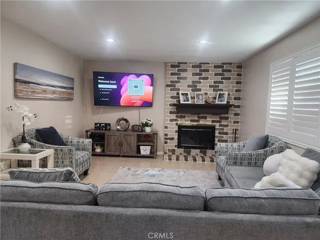 $575,000 | 134 South Magnolia, Unit 10C, Anaheim, CA 92804