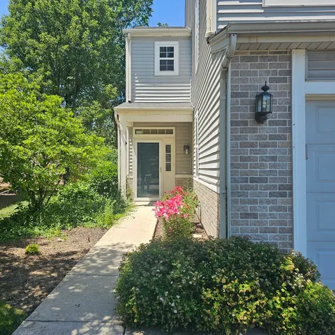$295,000 | 1111 Colonial Drive, Joliet, IL 60432