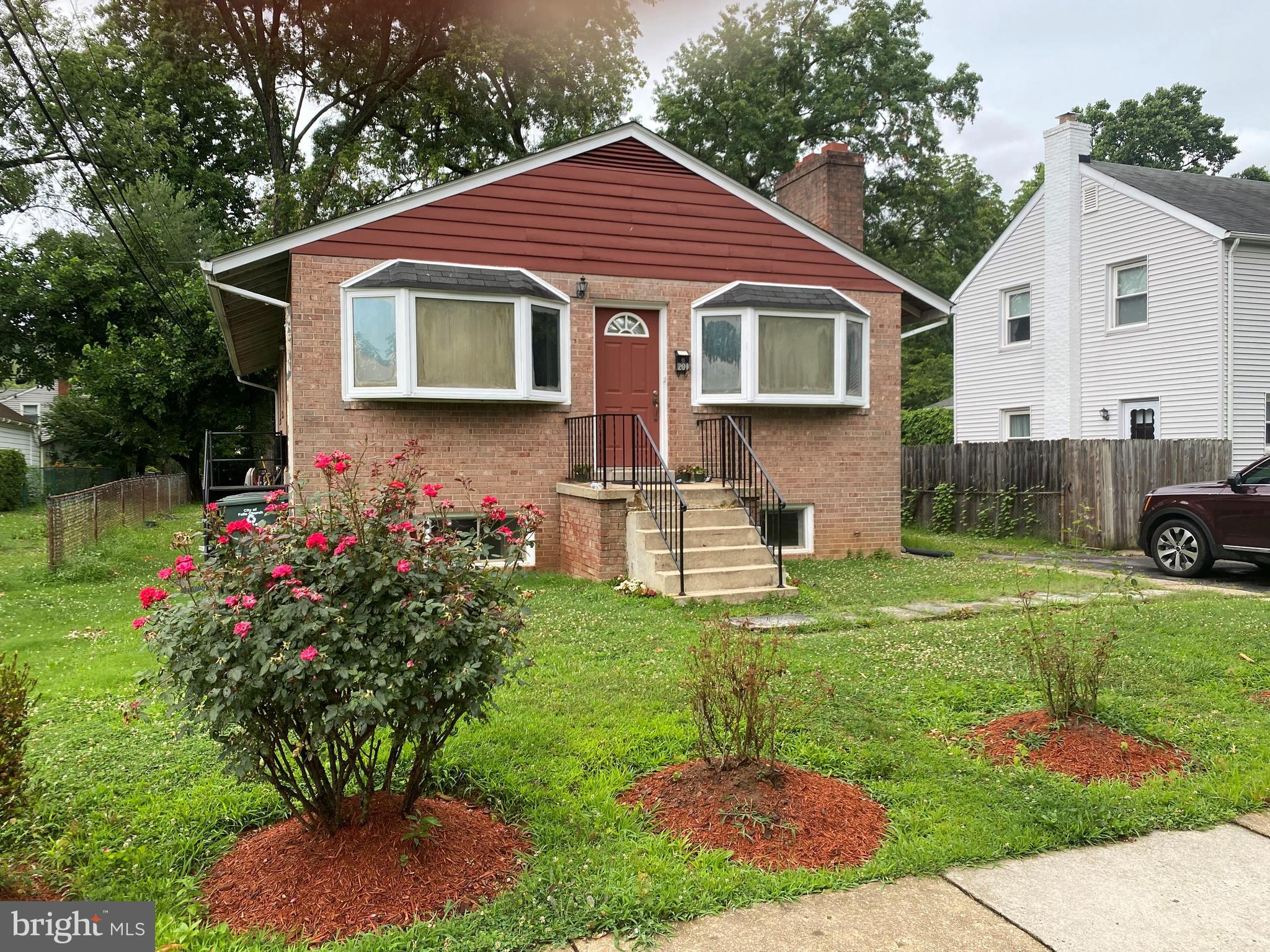 201 West George Mason Road Falls Church, VA 22046 - Photo 1 of 2 Gallery Image 1