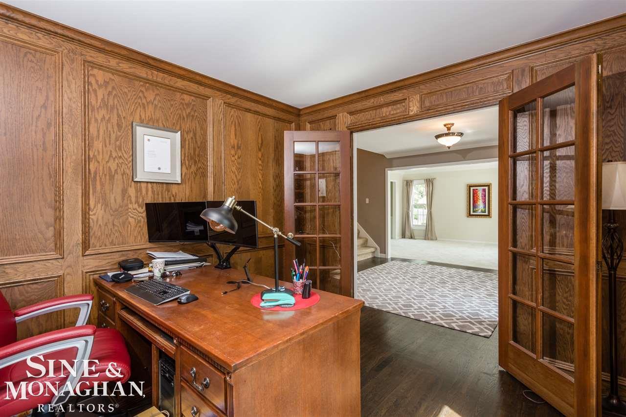 422 Lake Forest Road Rochester Hills, MI 48309 - Photo 22 of 59