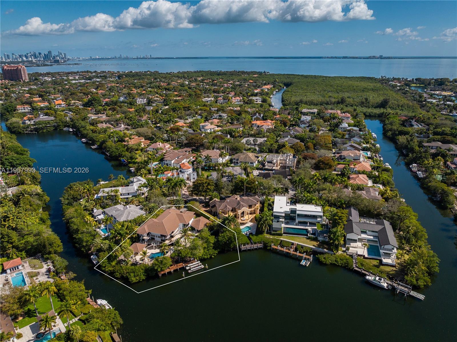 460 Costanera Road Coral Gables, FL 33143 - Photo 4 of 36