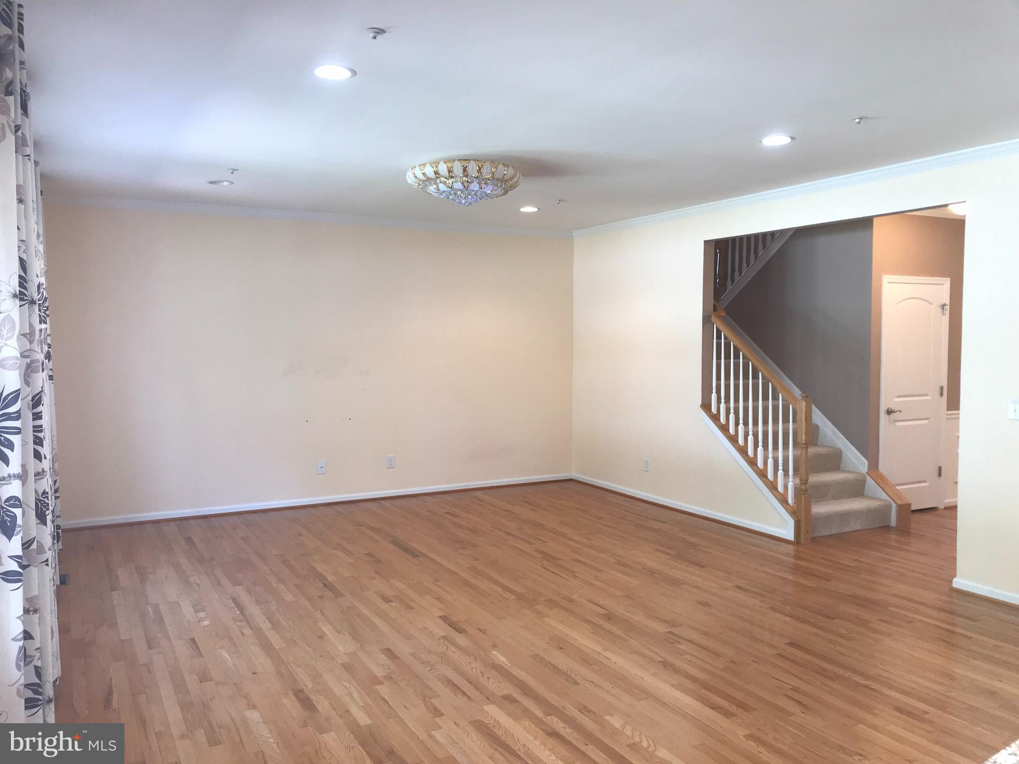 222 Stewart Road North East, MD 21901 - Photo 7 of 42 Living Room