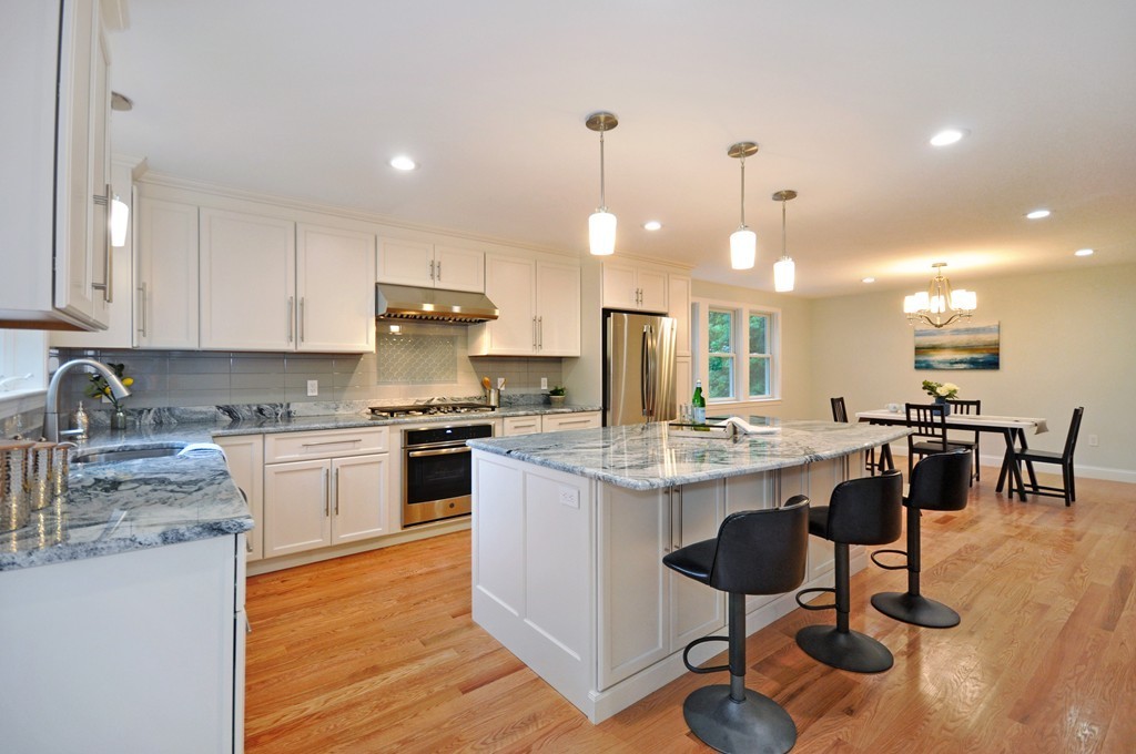 17 Reed Street, Unit 2 Arlington, MA 02474 - Photo 12 of 27 Gallery Image 12