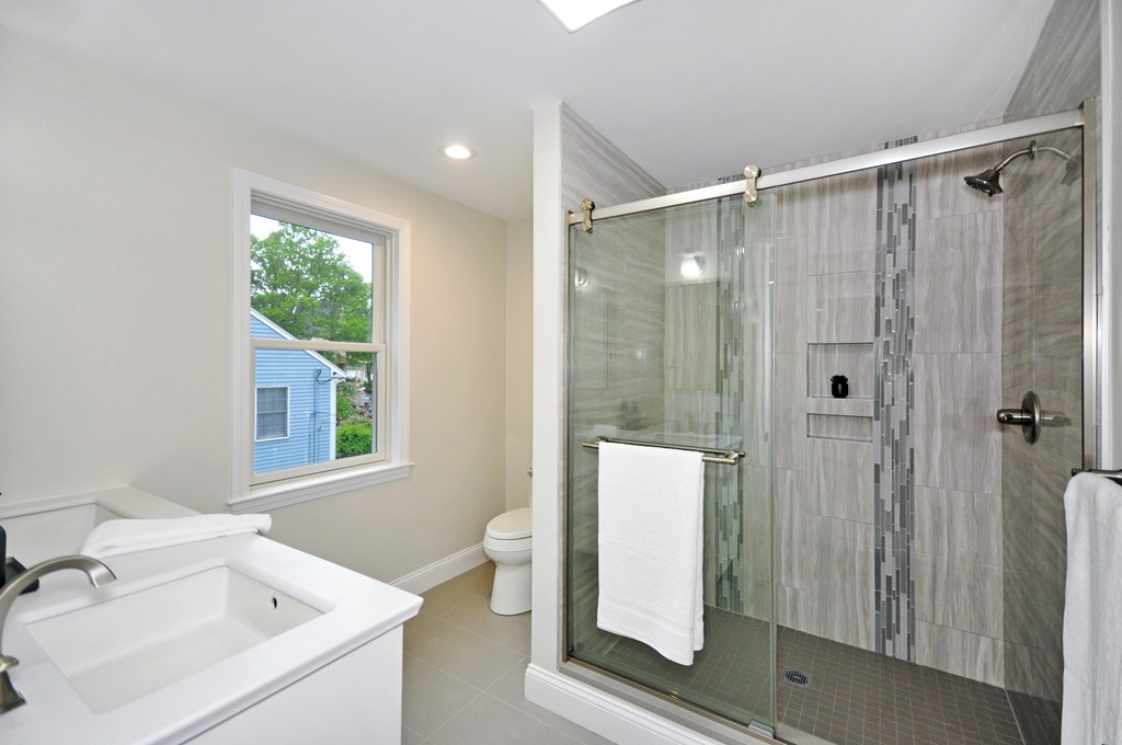 17 Reed Street, Unit 2 Arlington, MA 02474 - Photo 18 of 27 Gallery Image 18