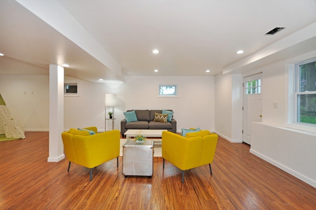 17 Reed Street, Unit 2 Arlington, MA 02474 - Photo 20 of 27 Gallery Image 20