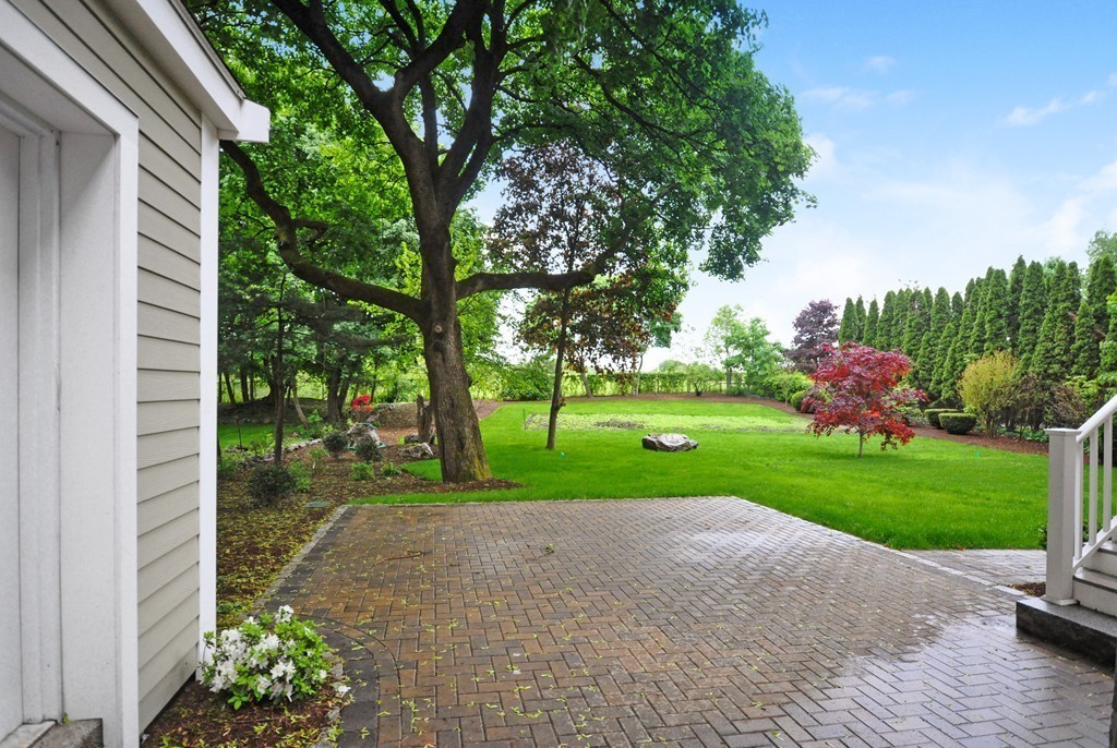17 Reed Street, Unit 2 Arlington, MA 02474 - Photo 23 of 27 Gallery Image 23