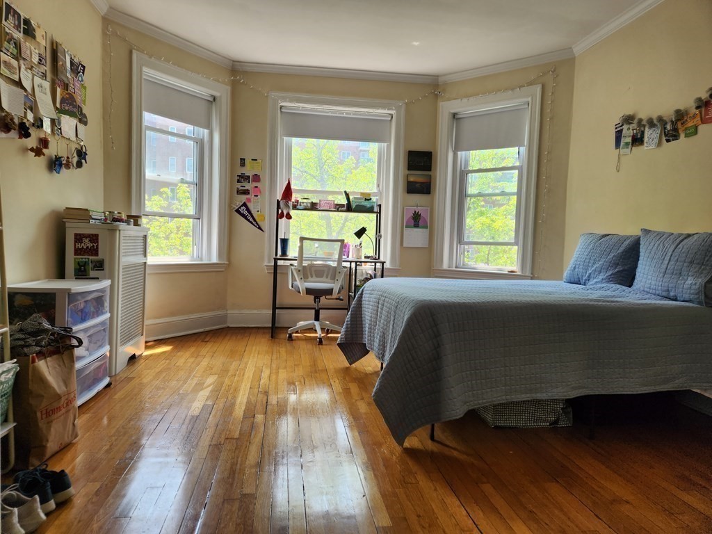 55 Thatcher Street, Unit 6 Brookline, MA 02446 - Photo 6 of 31