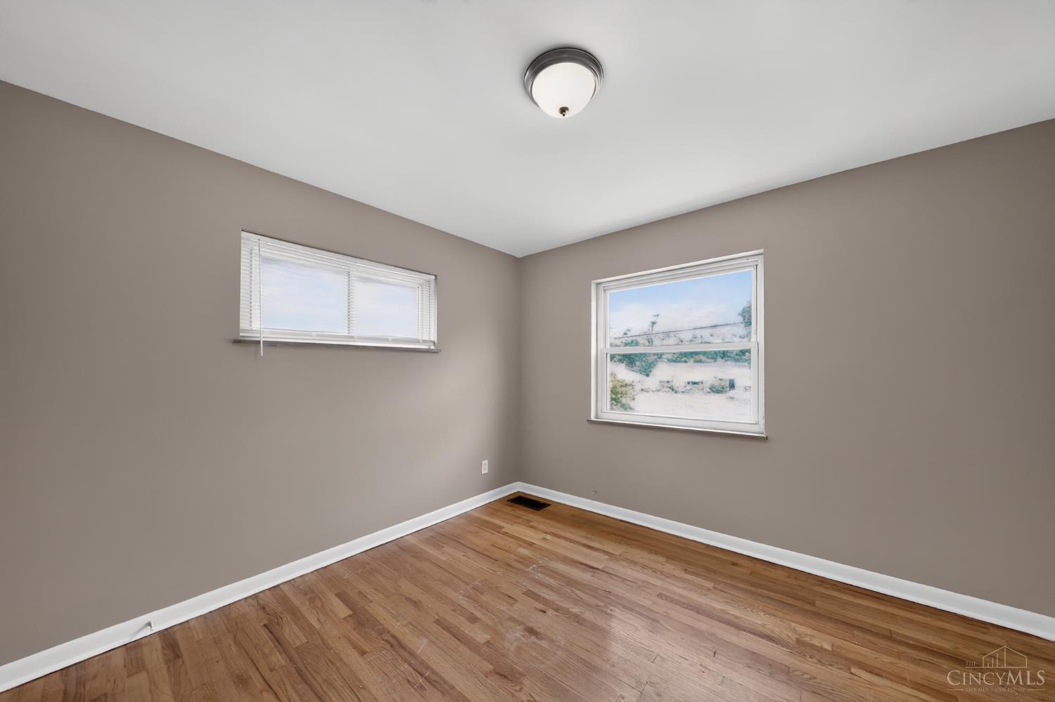 1119 Anderson Ferry Road Cincinnati, OH 45238 - Photo 22 of 31