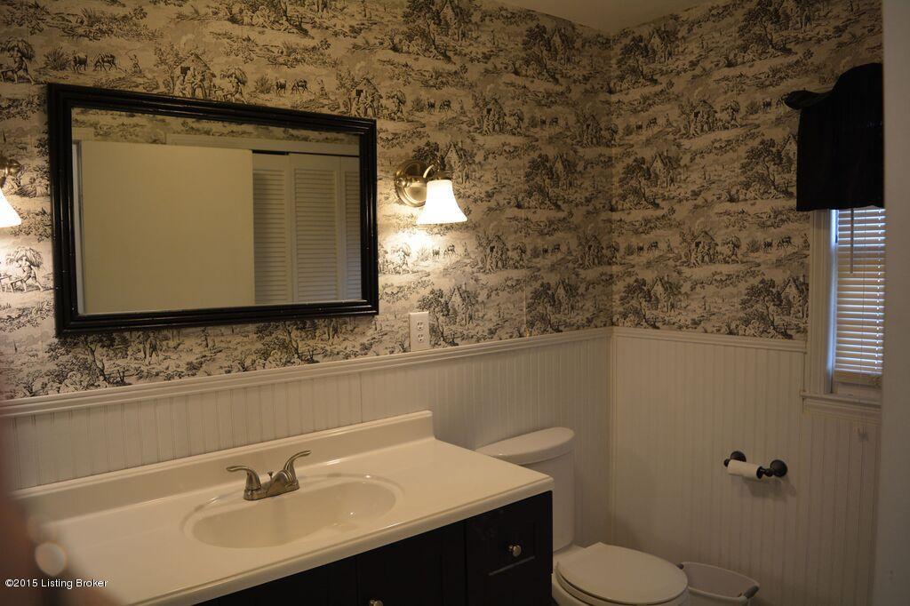 4405 Aiken Road Simpsonville, KY 40067 - Photo 14 of 20 16