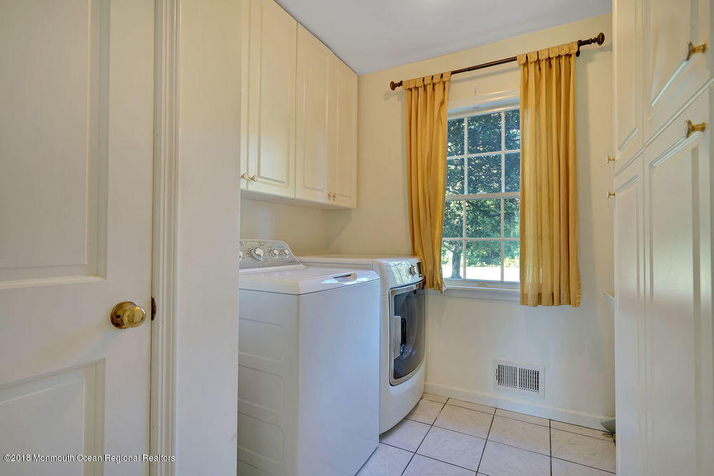 27 Partridge Way Colts Neck, NJ 07722 - Photo 16 of 58 Laundry Rm 1