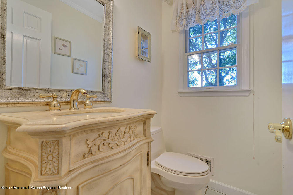 27 Partridge Way Colts Neck, NJ 07722 - Photo 17 of 58 Half Bath