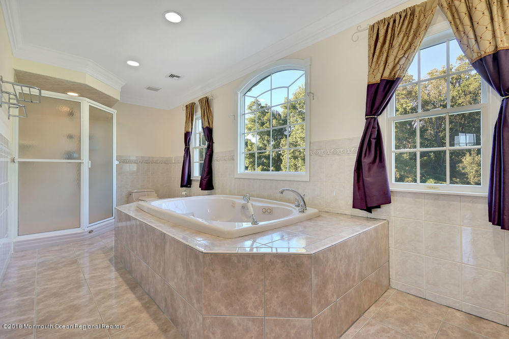 27 Partridge Way Colts Neck, NJ 07722 - Photo 29 of 58 MB Tub