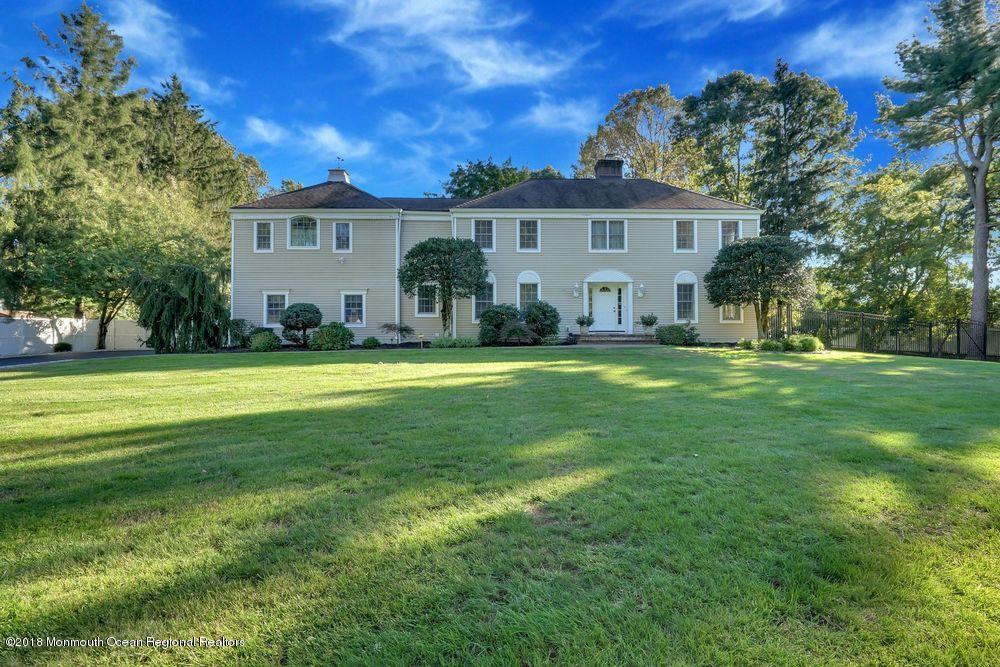 27 Partridge Way Colts Neck, NJ 07722 - Photo 3 of 58 Front Yard 3