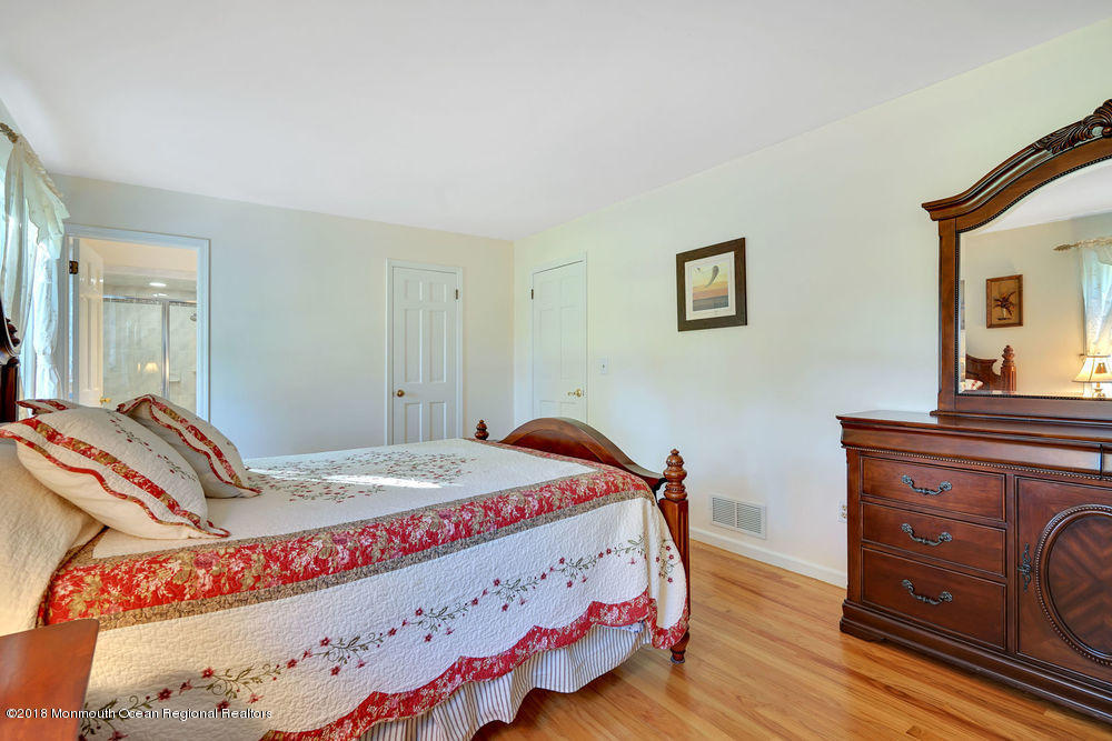 27 Partridge Way Colts Neck, NJ 07722 - Photo 34 of 58 BR 2